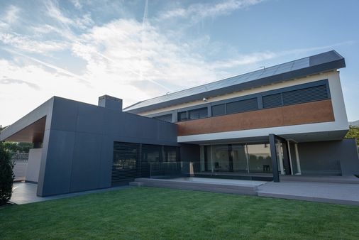 Compact_Modern(15)